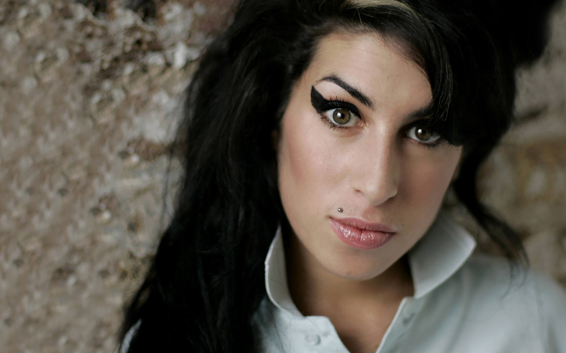 Amy Winehouse - Identifed With BPD