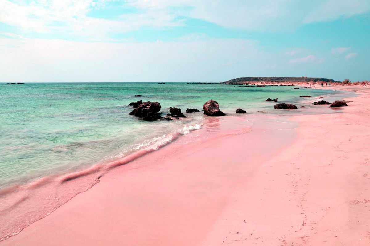 pink-sand-beach-colored sand beach