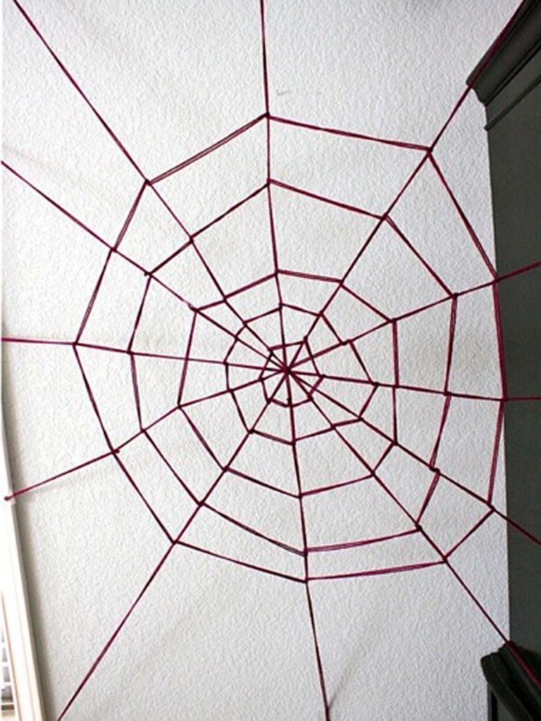 Yarn Spiderwebs
